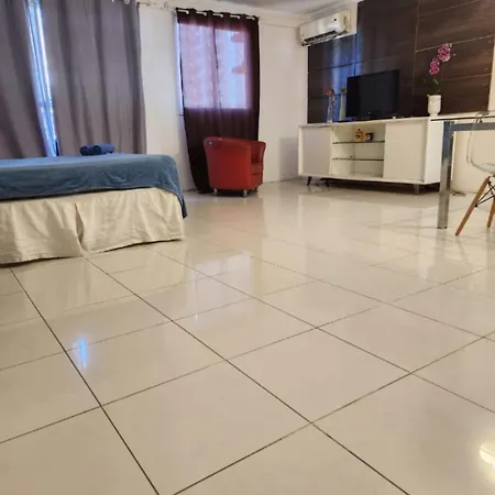 Apartamento Economico Frente Beira Mar *